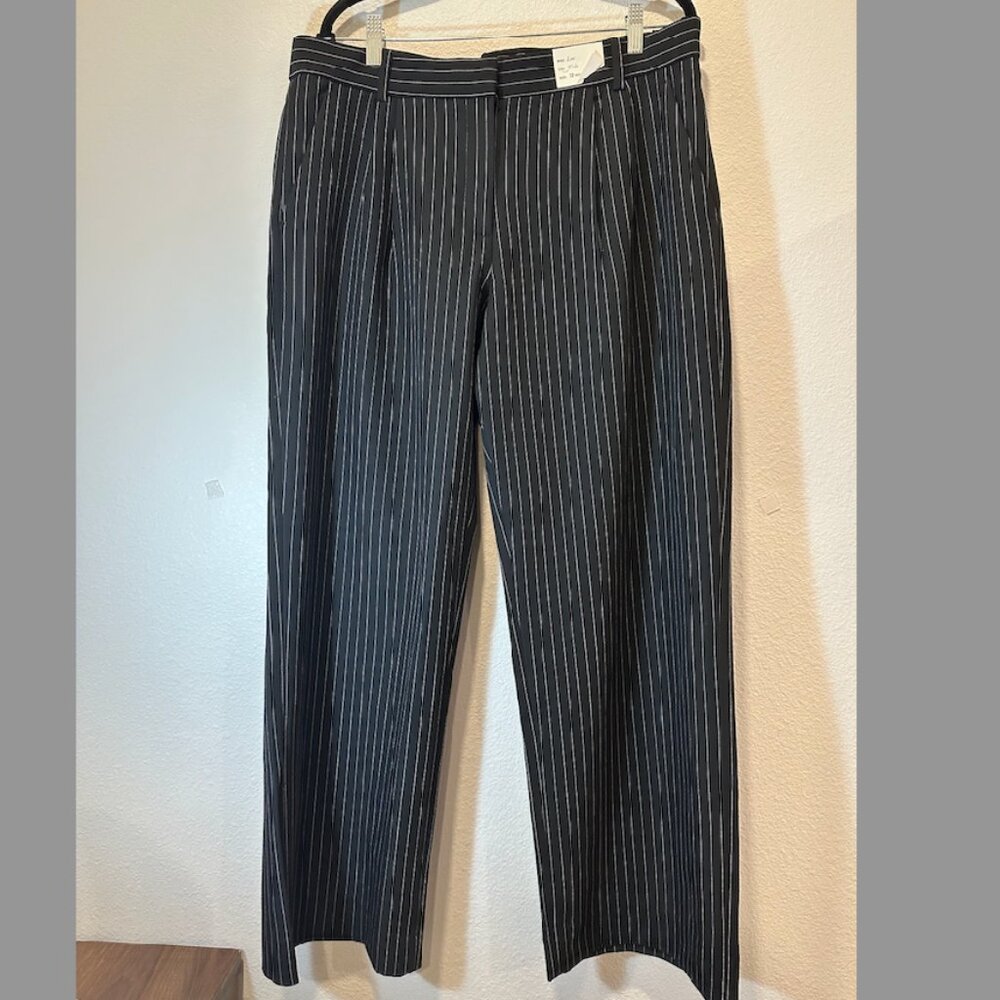 A&F Sloane Low Rise Tailored Wide Leg Pant – Size 32, NWT